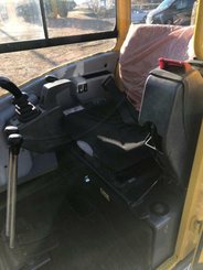 Mini pelle Volvo EC15B - 2
