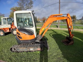 Mini pelle Kubota U25 - 1